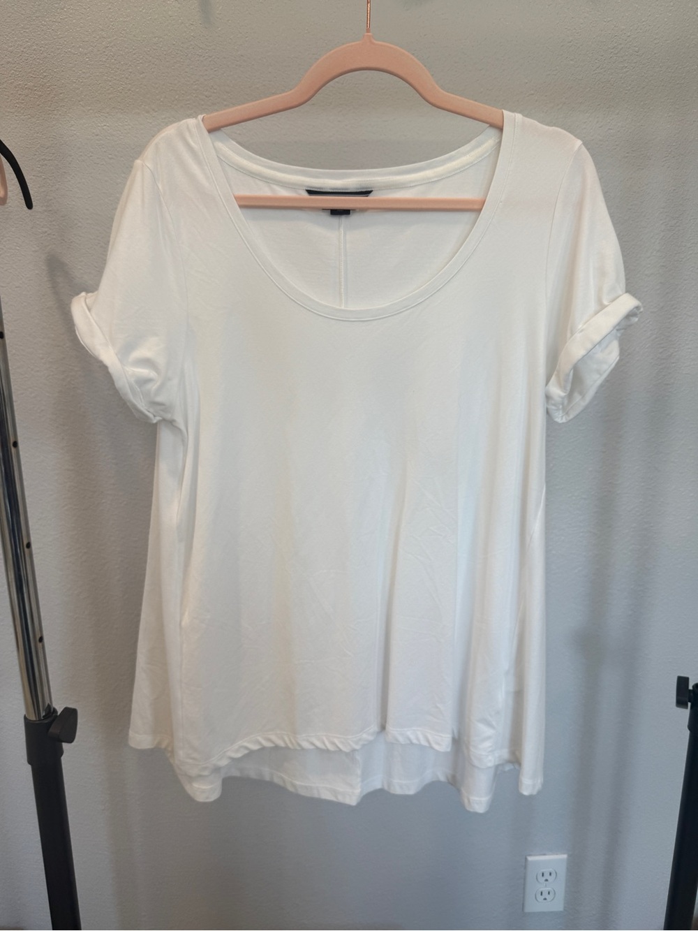 Lands' End White Scoop Neck Short Sleeve Tee w Cuffed Sleeves cotton/modal